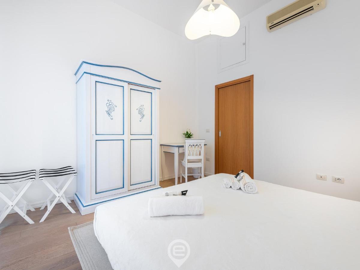 La Finestra Sul Corso Daire Cagliari Dış mekan fotoğraf